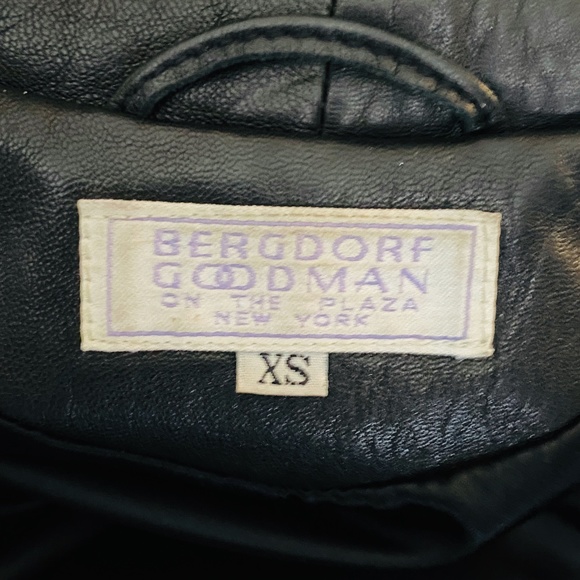 Vintage BERGDORF GOODMAN Womens Black Leather Trench Coat w/Belt - Picture 1 of 5